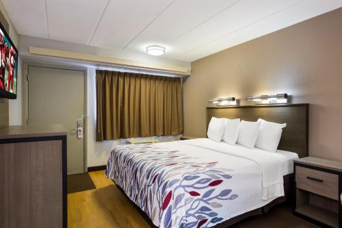 Red Roof Inn Wilkes-Barre Arena - image 14