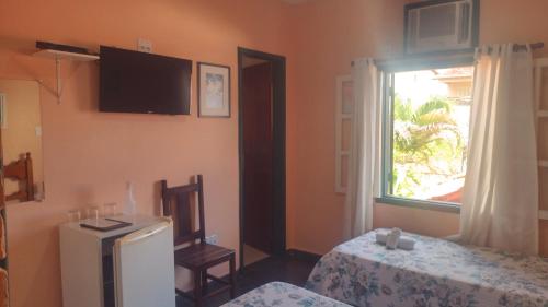 1 double bed, 1 twin bed