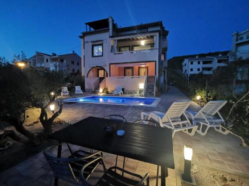  Apartment Punat 5378b in Punat