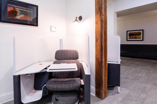 蒙克顿市区皇冠假日酒店