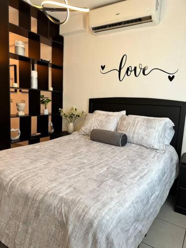 One-Bedroom Apartment image 3