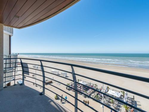 Apartment on Zeedijk with Stunning Sea View, Koksijde (foto 5)