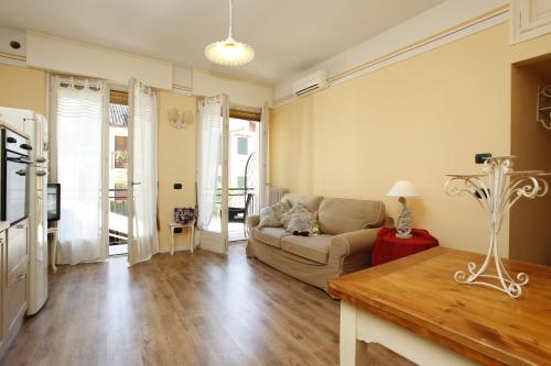 Appartamenti Piazza Umberto I - Apartment - Torri del Benaco