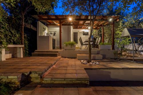 Holiday house with a swimming pool Stari Grad, Hvar - 17911 - Location saisonnière - Stari Grad