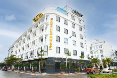 Realux Hotel Thanh Hoá / Sầm Sơn Beach