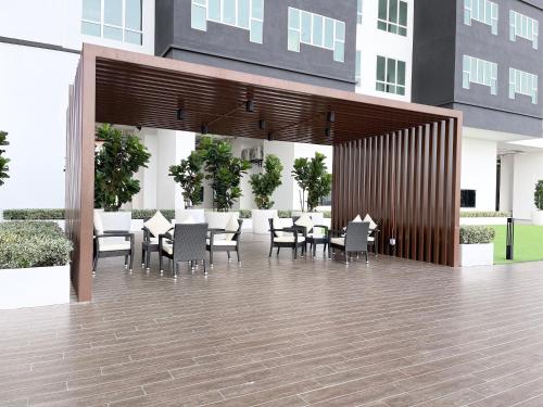 Amber 2B2B Cozy apt Wi-Fi TV Box near Encore Melaka