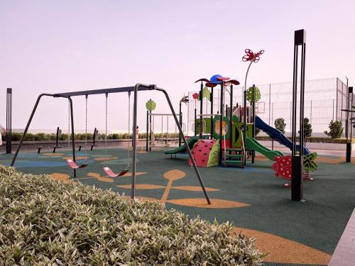 Amber 2B2B Cozy apt Wi-Fi TV Box near Encore Melaka