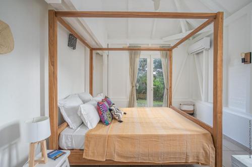 PARADISE BAY PARADISE BAY