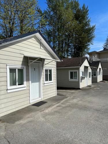 . Lake Errock Motel