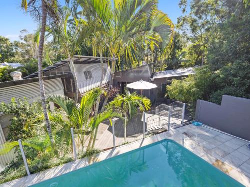Central Noosa Heads Home with in ground Pool