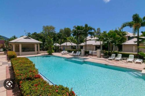 Lahania by the Sea - JJ Place in Kewarra Part