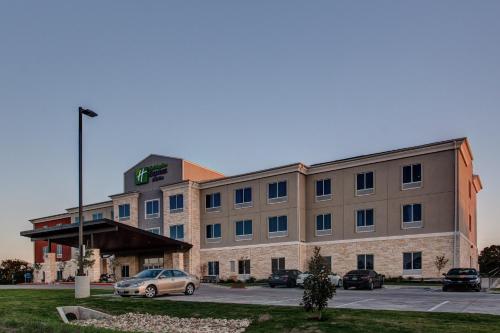 . Holiday Inn Express & Suites Gatesville - N. Ft Hood, an IHG Hotel