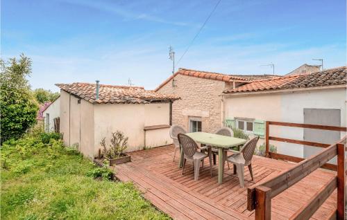 Lovely Home In Mortagne-sur-gironde With Wifi - Location saisonnière - Mortagne-sur-Gironde