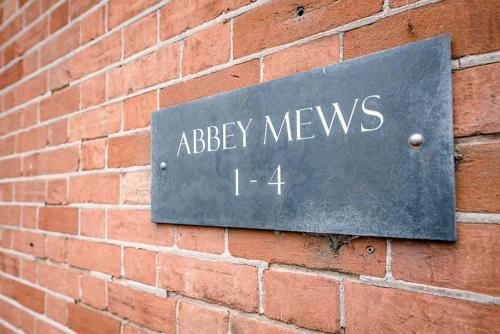 1 Abbey Mews