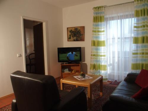 Apartment with Lake View