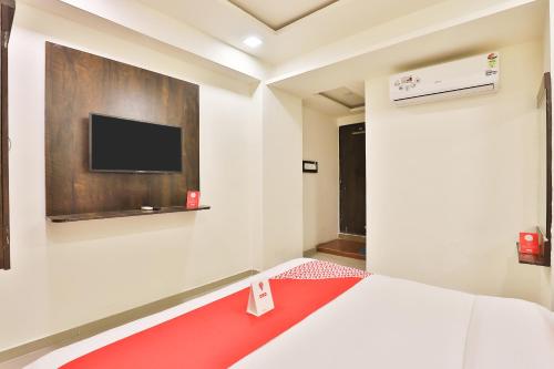 OYO Flagship 11072 Hotel Kajri