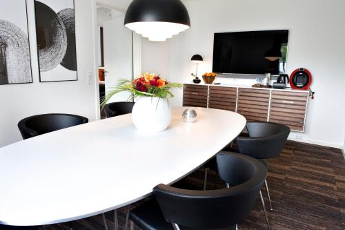 King Suite  with Jacuzzi