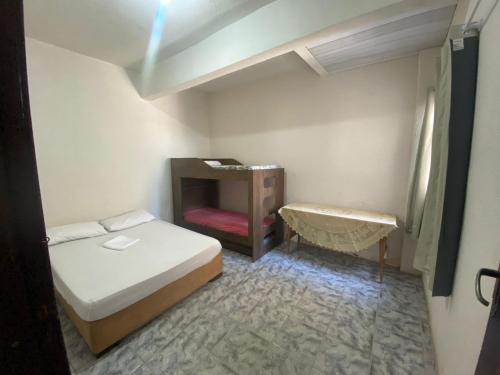 Apartamento Inteiro Central 2 Quartos e Kitnet Inteira 01 quarto, Ponta Grossa