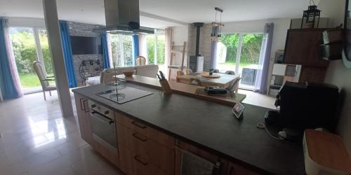 grande maison entière de 120m2 (grande maison entiere de 120m2) in Epron (Lower Normandy)