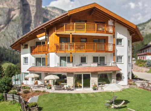 Apartments Aghel ***S - Accommodation - Selva di Val Gardena