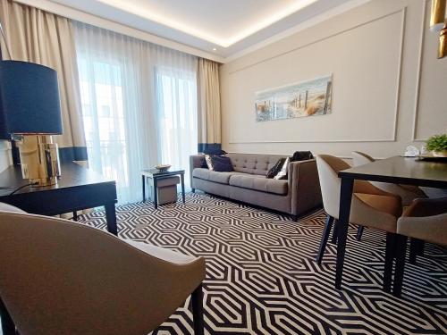 Suite with Balcony image 10