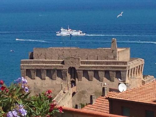 appartamento vista mare in Porto Santo Stefano