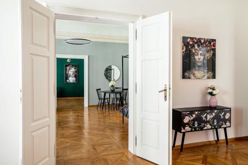 LuxePair Suites Near Prague Castle, Praha (fotografie 8)