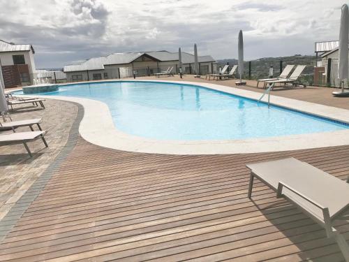 View, Ballito Hills - Ocean View, Queen bed & Free Wi-Fi in Ballito