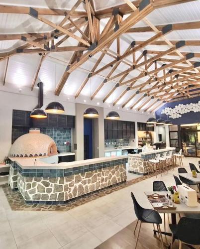 Restaurant, Ballito Hills - Ocean View, Queen bed & Free Wi-Fi in Ballito