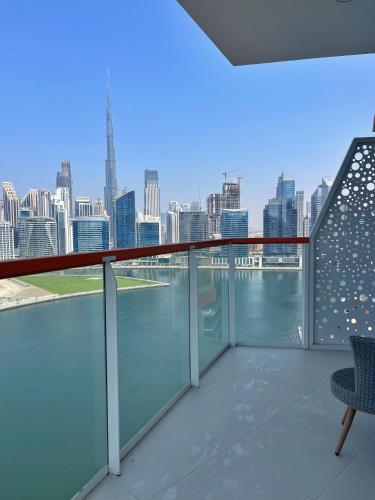 Dubai Canal Burj khalifa view 2bedroom apartment photo 3
