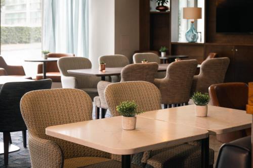 Aspect Hotel Park West - image 9