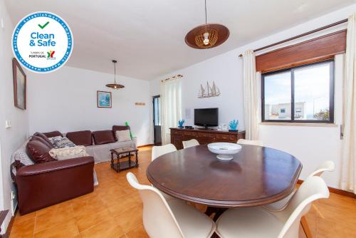 C17 - Suncliff Salema House