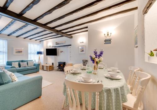 2 Inglenook Cottages Croyde