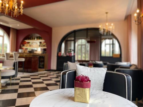 Park Hotel Bellevue - image 14