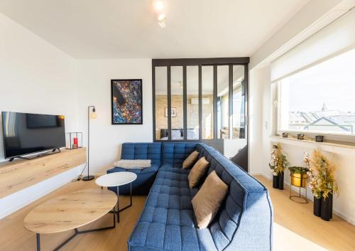 Italian Design Urban View Apartment 8 Min Walk from Grand Theatre - image 10