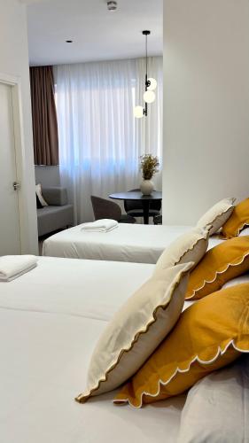 Blanq Marina Suites, Valencia (photo 9)