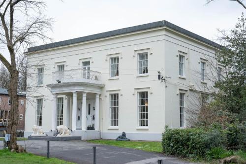 . RainHill Hall Hotel