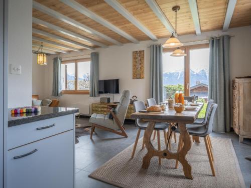 Chalet Phipalo by Interhome in Ovronnaz, Schweiz