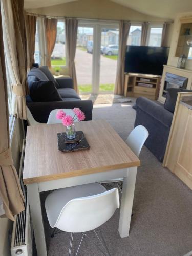 6 berth Seawick Caravan Park, St Osyth - Hotel - Colchester