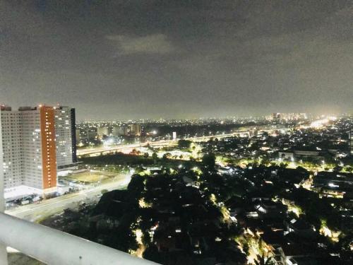 Studio Apartment 29th Floor Faggio Tower at Green Pramuka City