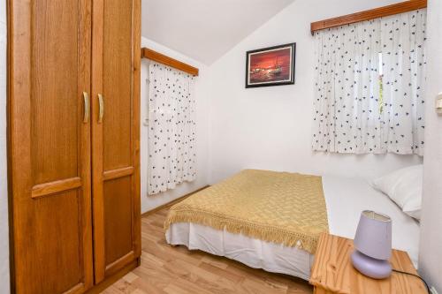 Two-Bedroom Apartment image 5