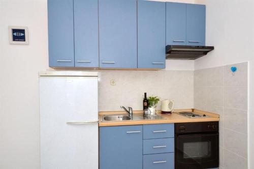 Apartments Sandy, Rogoznica (photo 5)