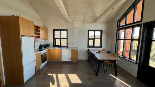 Kitchen, Minniborgir Cabins in Hveragerdi
