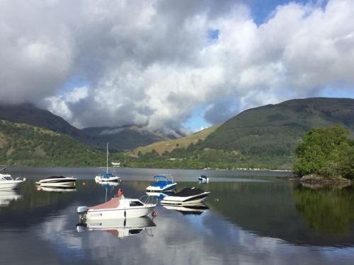 Cozy Cabin with Stunning Loch Lomond Views