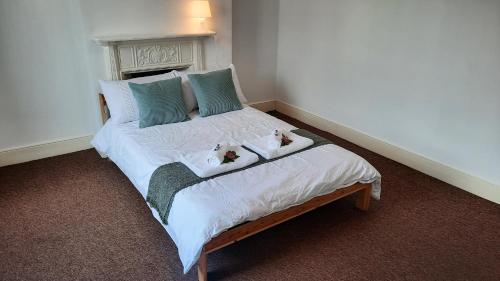 Barking Station Property