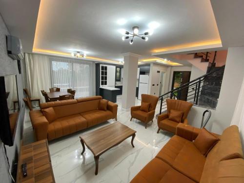 VİLLA DENİZ , KiRAZ (VILLA DENIZ , KiRAZ) in Cilekli