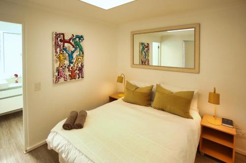 Three-Bedroom Townhouse image 10