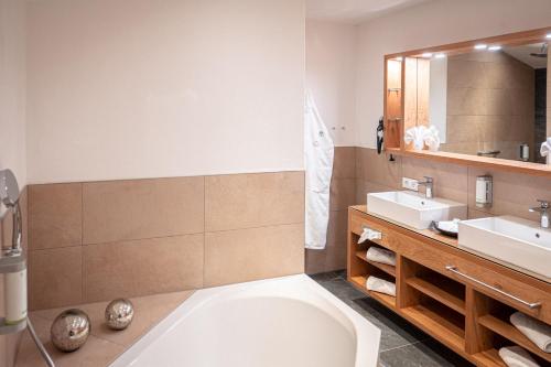 457511276 Parkhotel Burgmühle