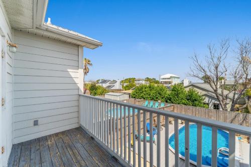 Shells and Bells Ocean Paradise - Sleeps 24, 2 Private Pools