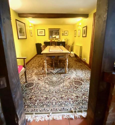Facilities, Converted Coach House Holt, Wiltshire in Holt (Wiltshire)